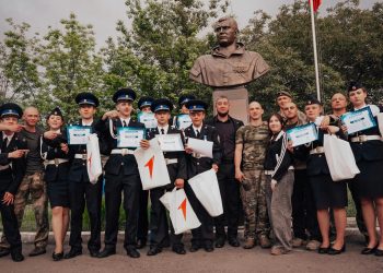 Команда кадетского корпуса имени Захарченко «ВОИН 10-ка» отправилась на всероссийский финал «Зарницы 2.0»