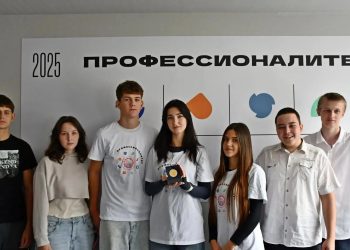 Мариупольский строительный колледж первым в ДНР получил Золотой медальон за профессионализм